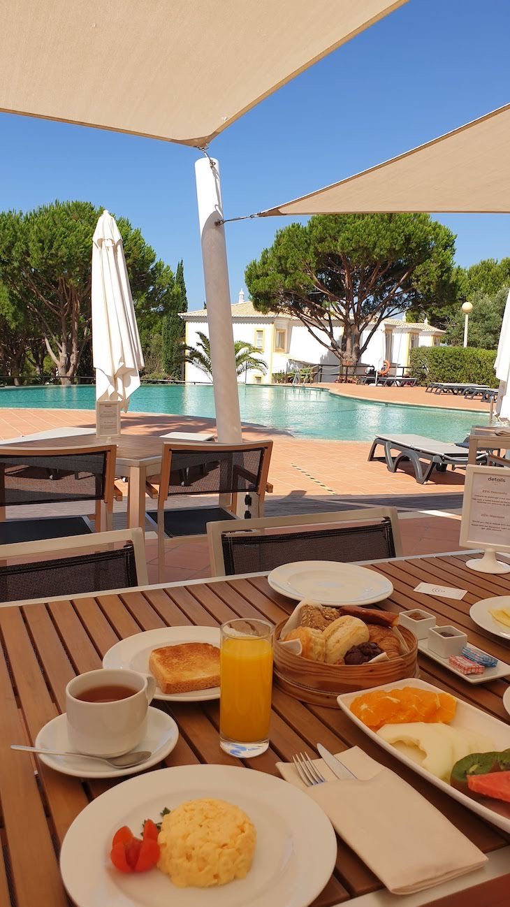 Hotel & Breakfast